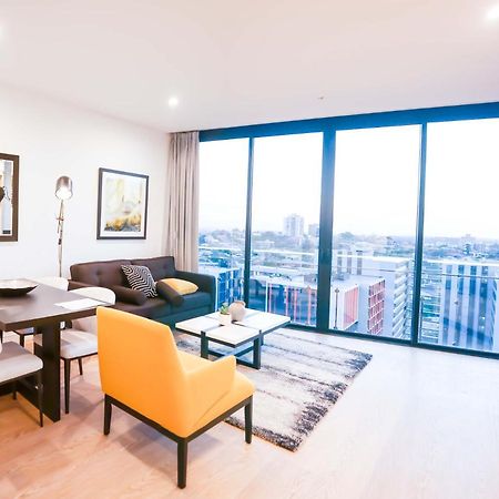 Modern Designers Pad By Serain Residences 布里斯班 外观 照片