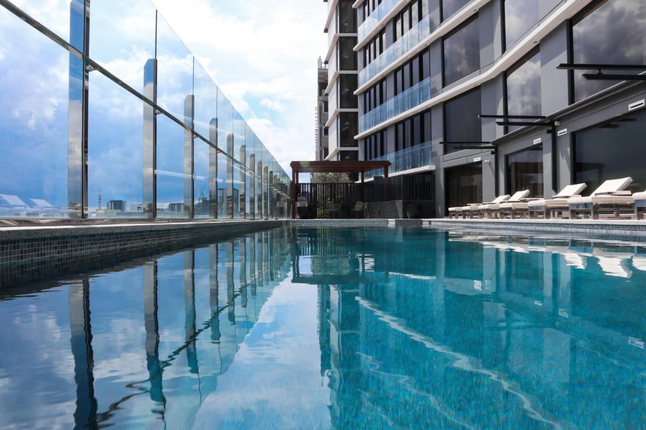 Modern Designers Pad By Serain Residences 布里斯班 外观 照片