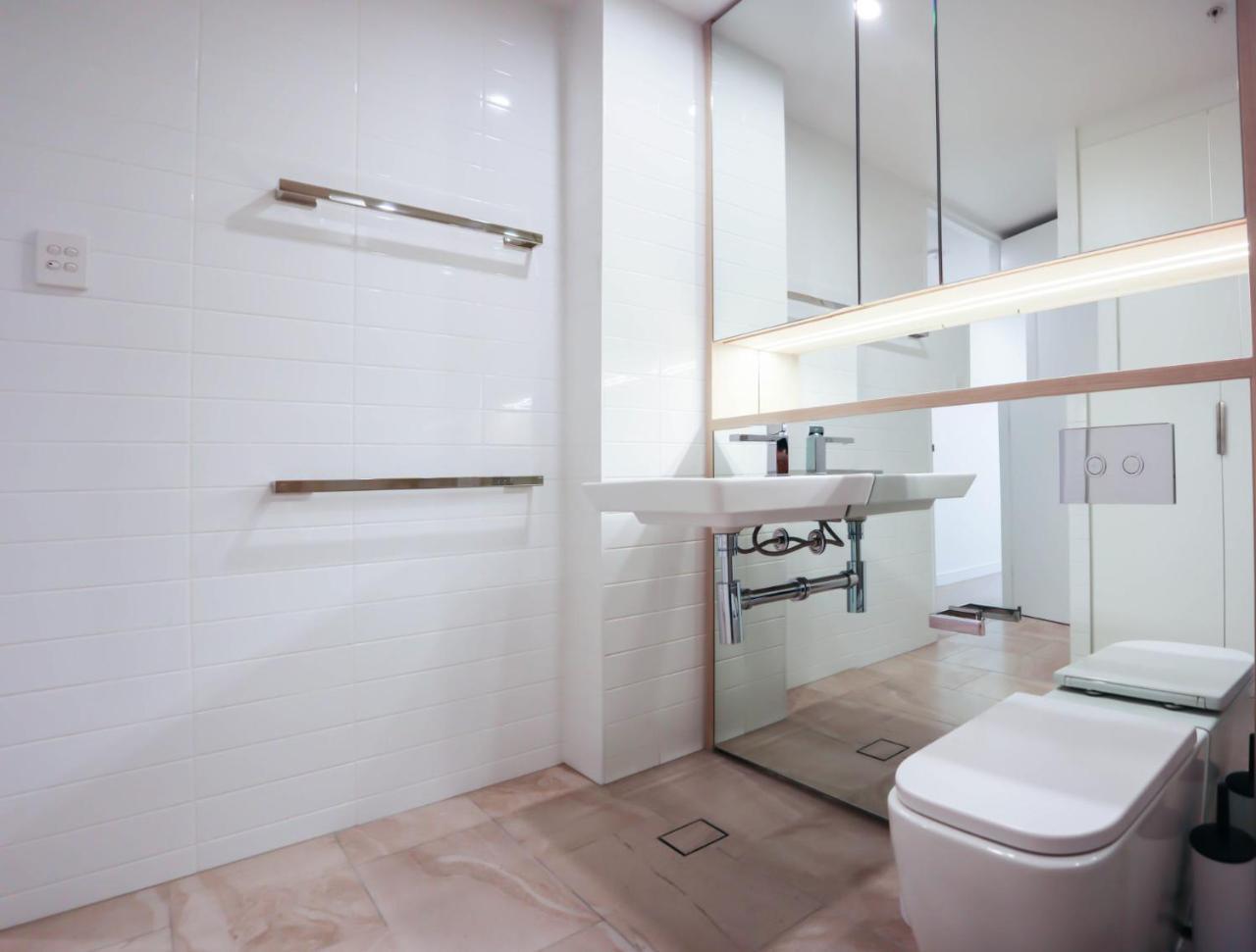 Modern Designers Pad By Serain Residences 布里斯班 外观 照片